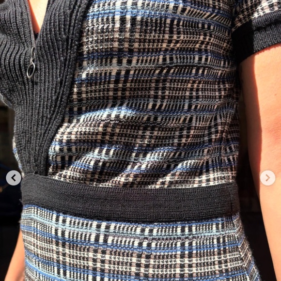 Missoni Knit Short-Sleeve Dress with Zip-Up Wide Neck Collar. Size US 12 (IT 48) - Picture 12 of 12